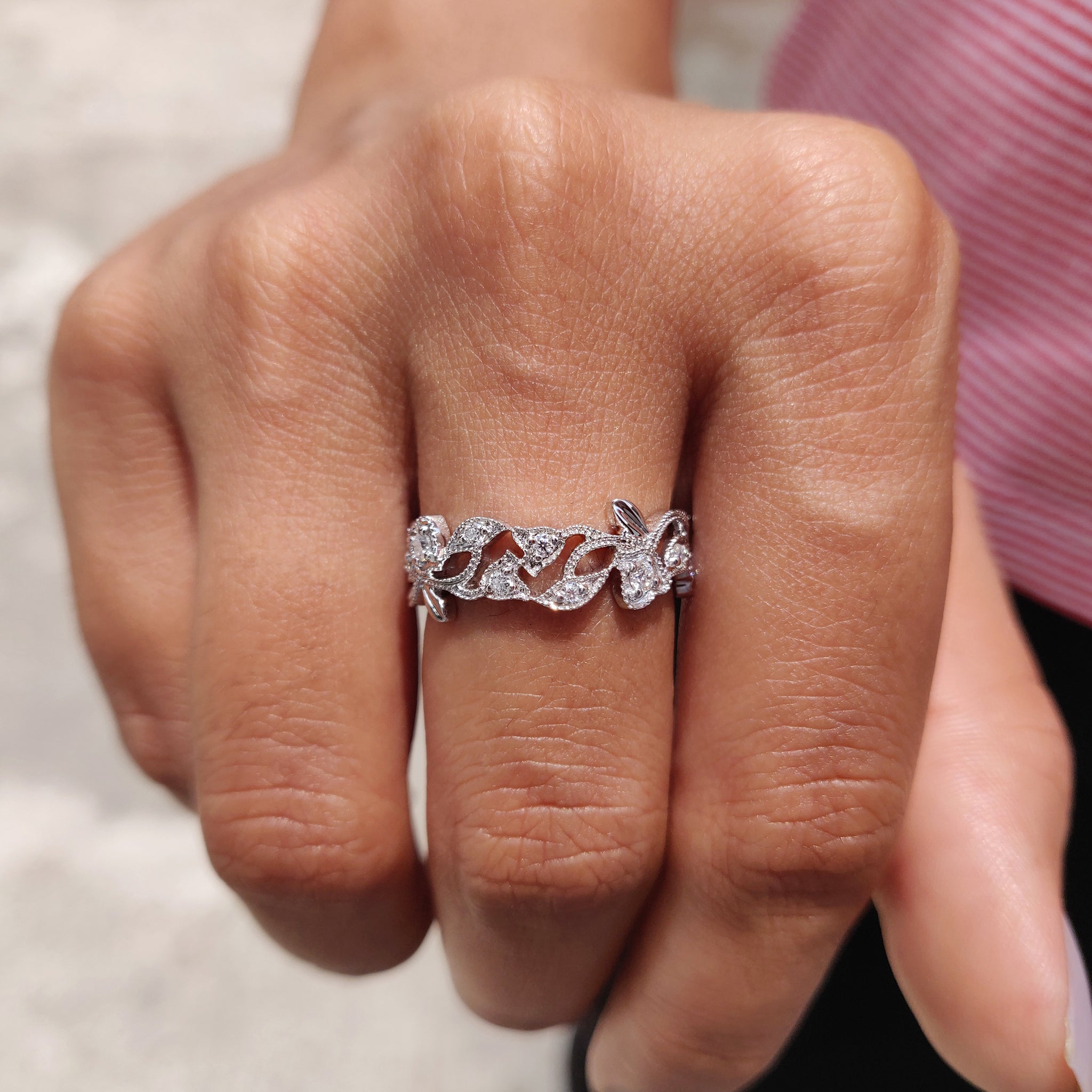 Vintage Style Wedding Band With Round Moissanite