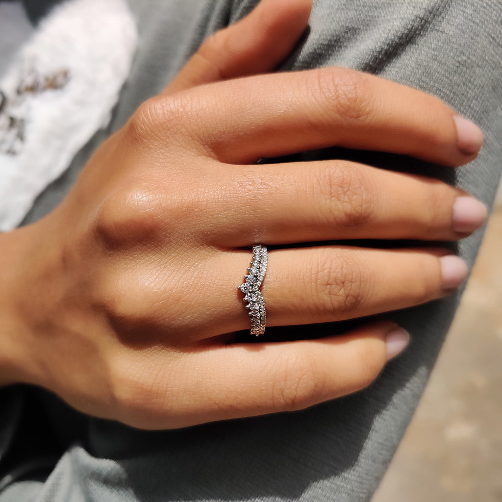 Crown Wedding Band Featuring Round Cut Moissanite