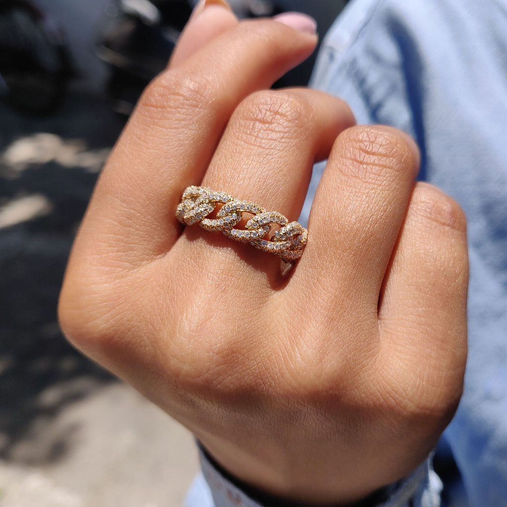Full Eternity Chain Wedding Band