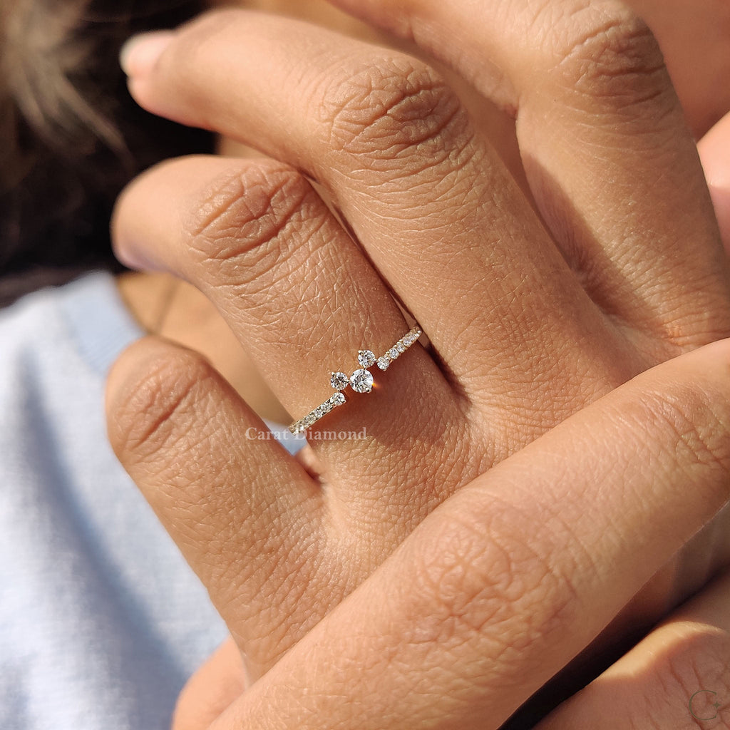 Round Cut Diamond Simple Yellow Gold Wedding Band