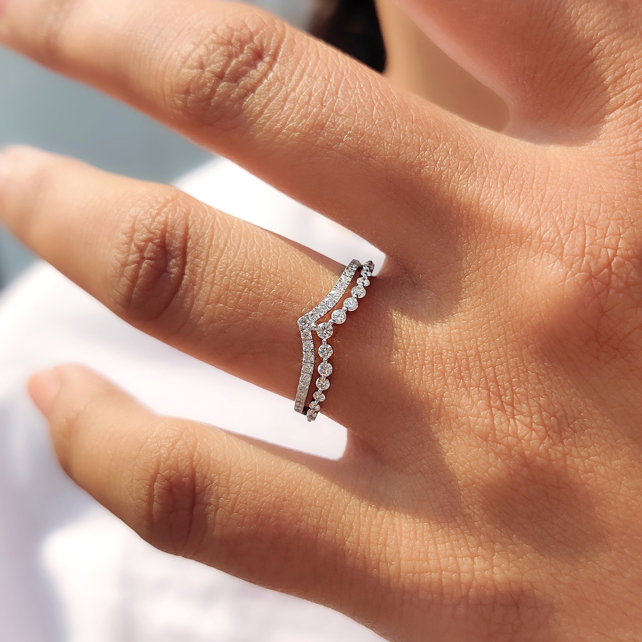 Round Cut Chevron Diamond Wedding Band
