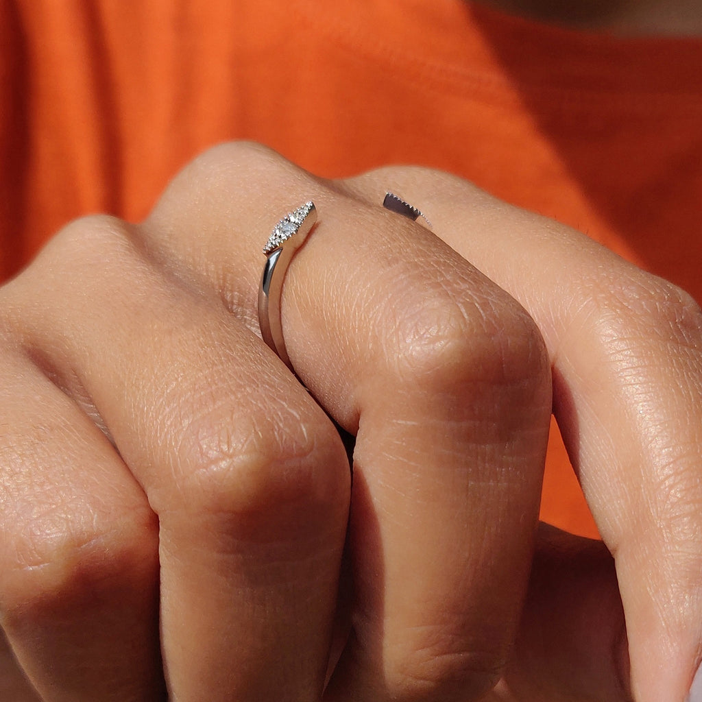White Gold Open Ring In Round Cut Moissanite