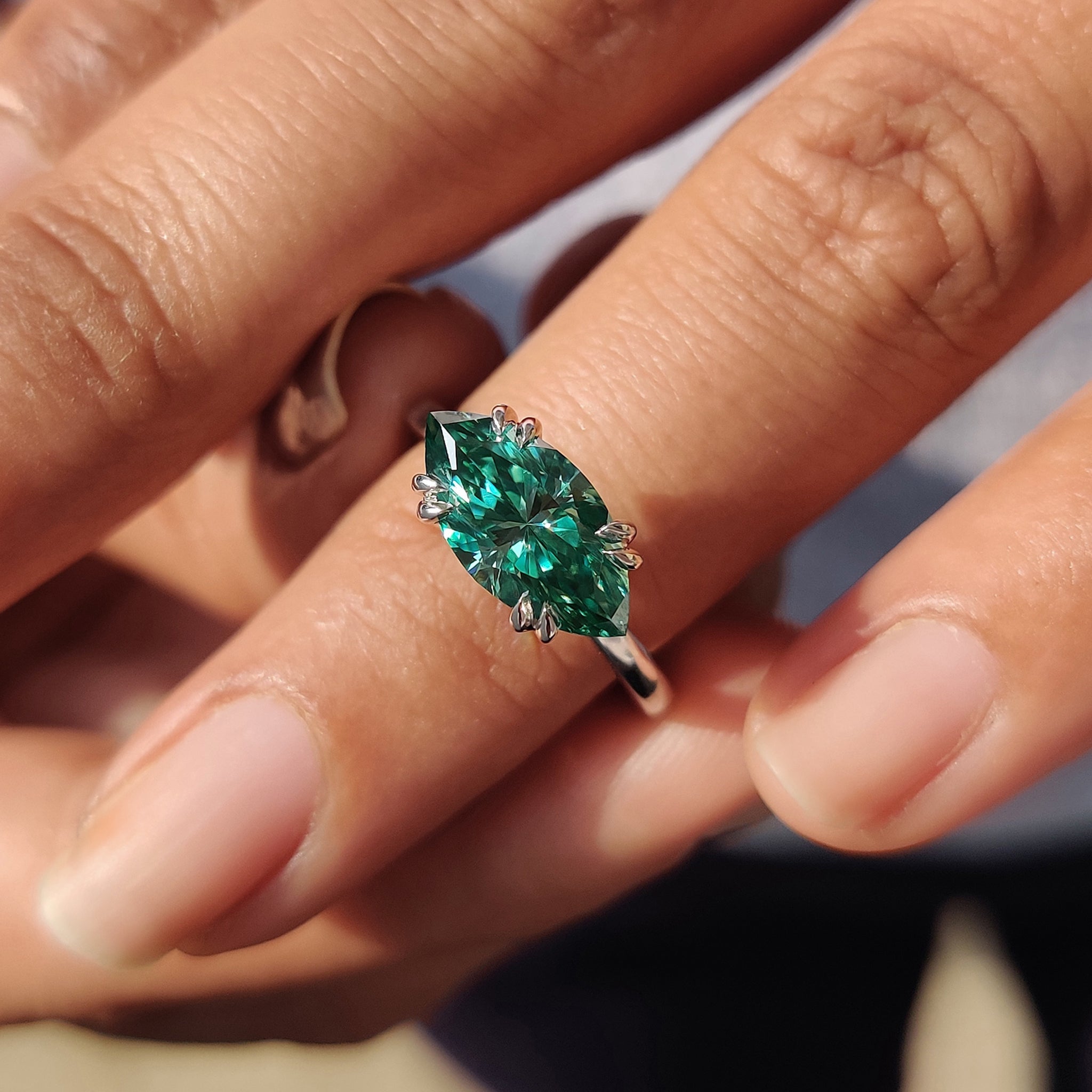 Green Marquise Ring With Solitaire Style