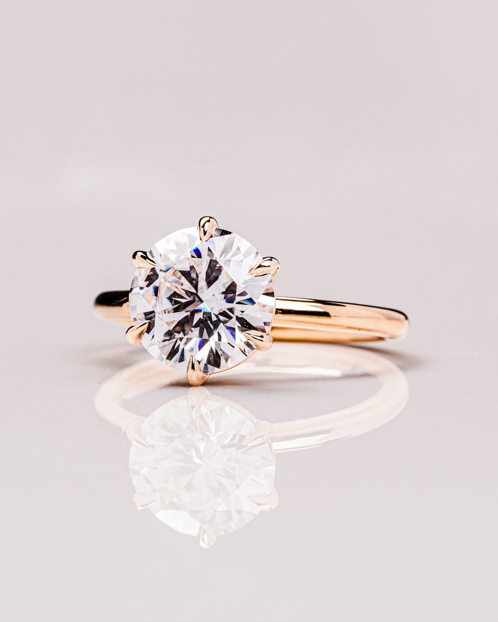 2.0 CT Round Brilliant Cut Moissanite Solitaire Engagement Ring