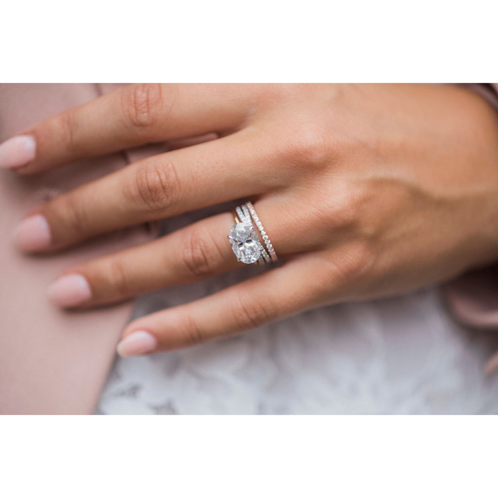 4.0 CT East-West Oval Moissanite Solitaire Engagement Ring