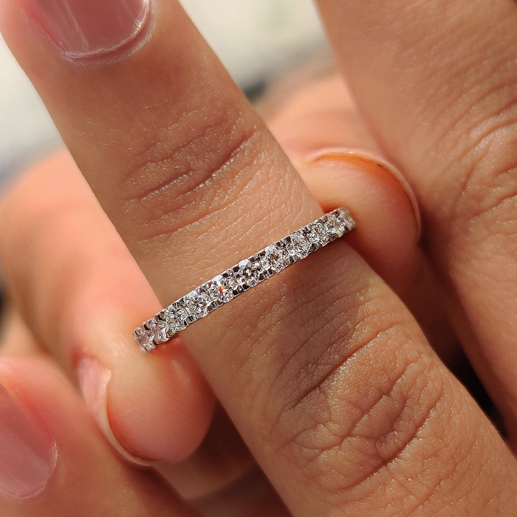 Round Cut Diamond White Gold Eternity Band