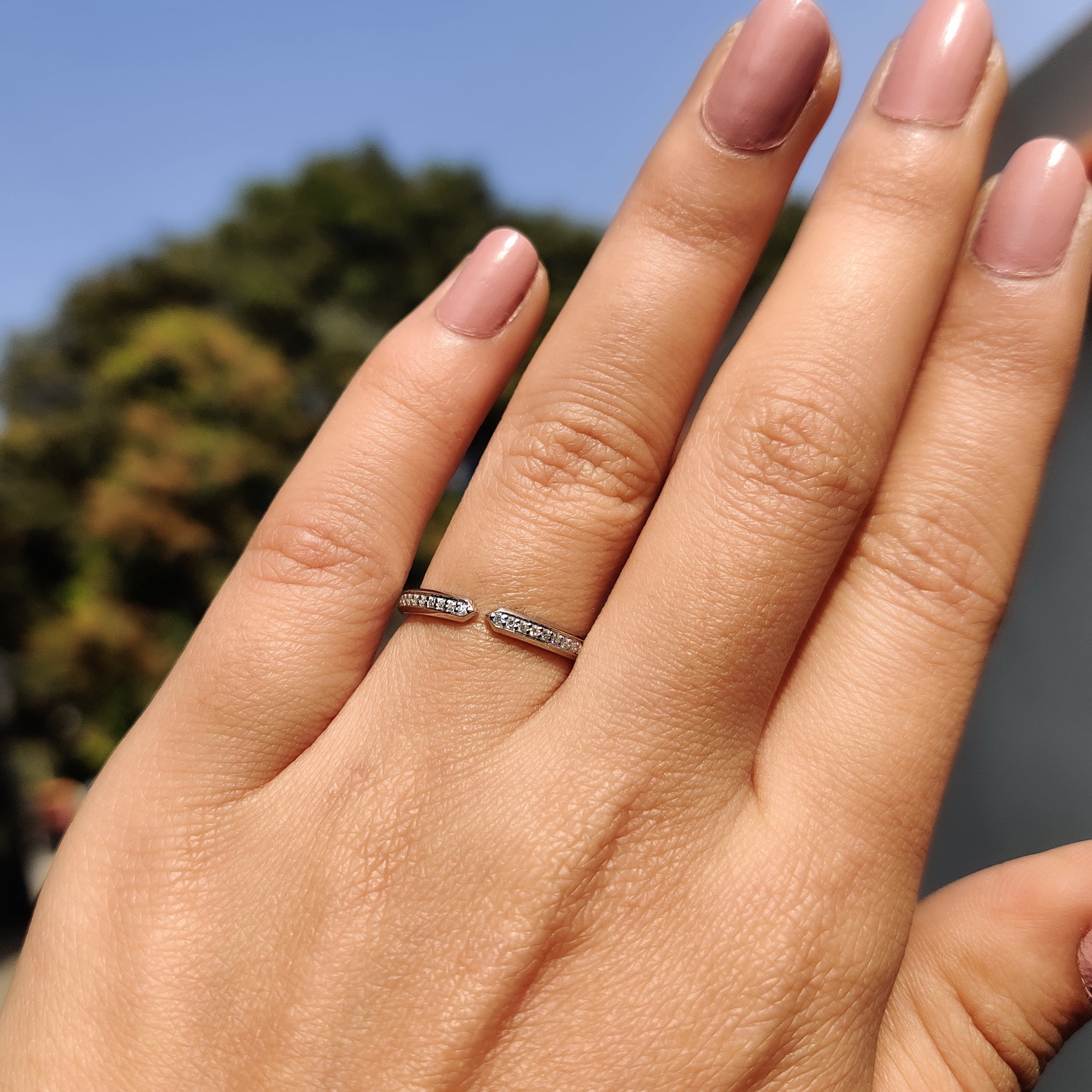 Open Gap Design In Unique Wedding Band Style