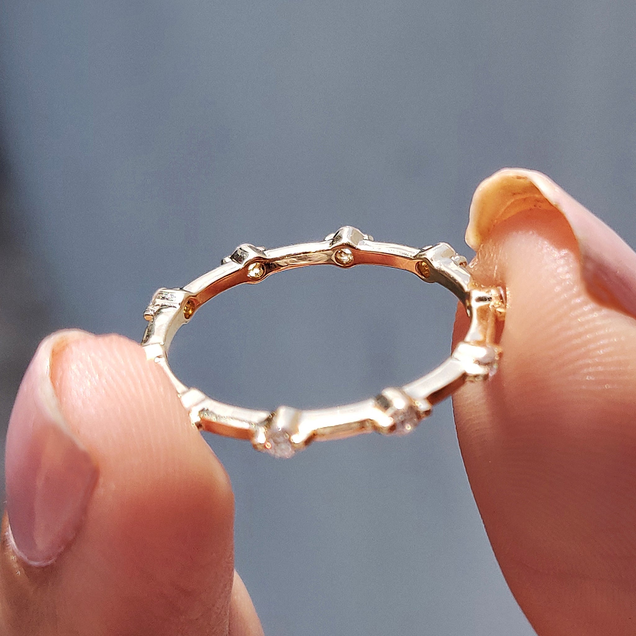 Round Cut Yellow Gold Wedding Band