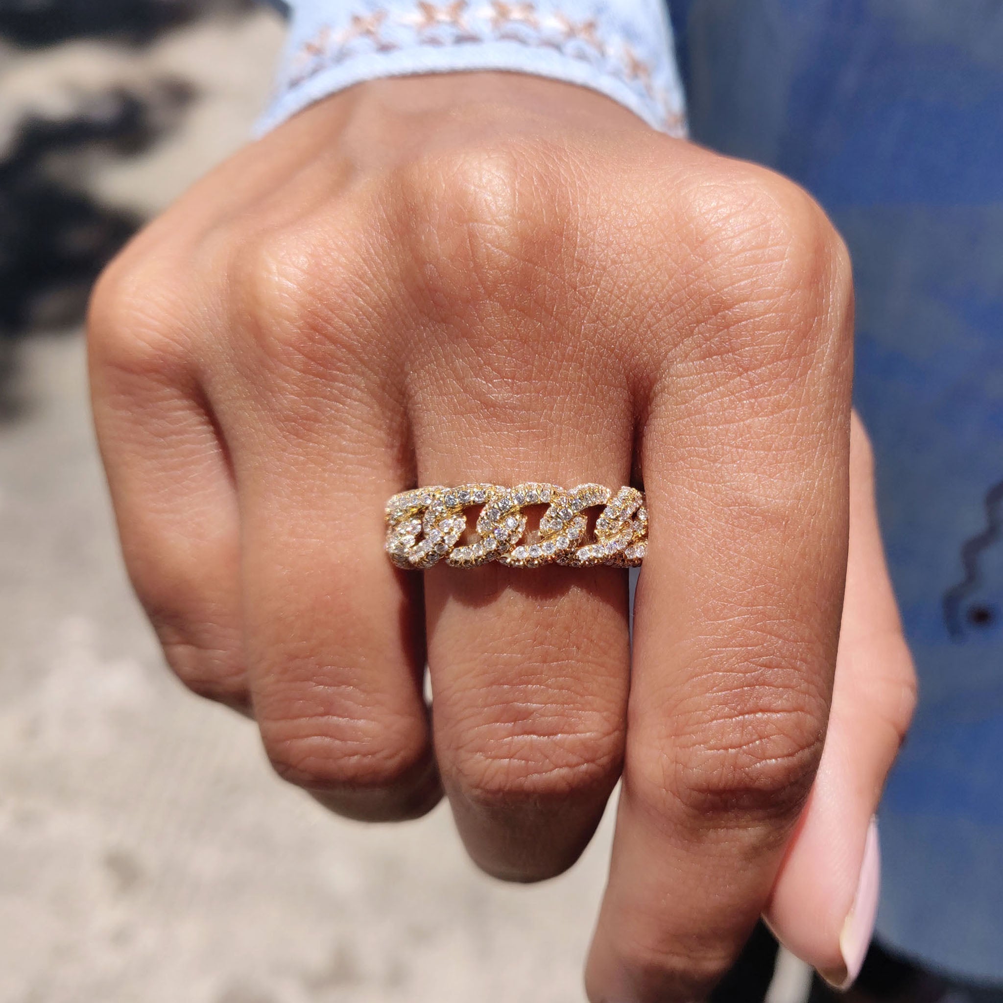 Full Eternity Chain Wedding Band