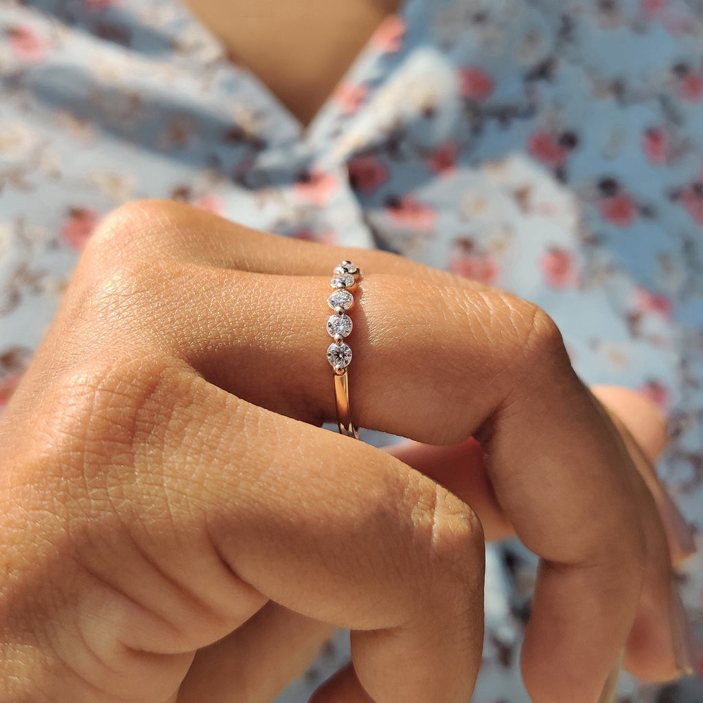 Half Eternity Band In Round Cut style
