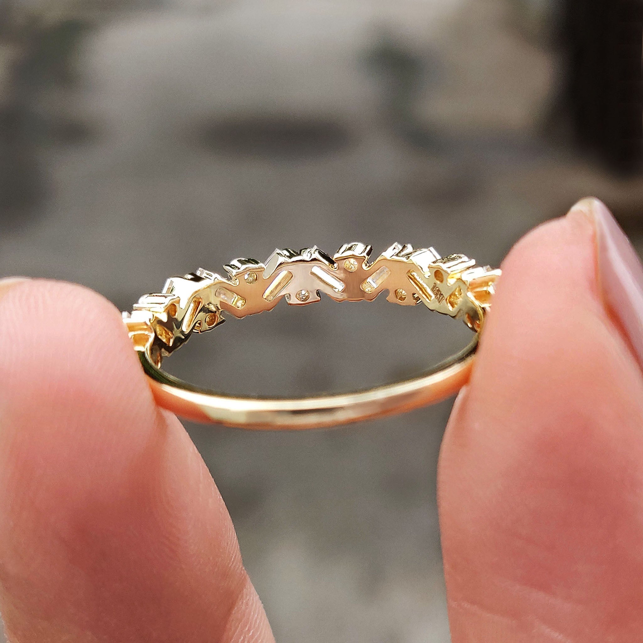 Baguette And Round Wedding Band In Zig Zag Style