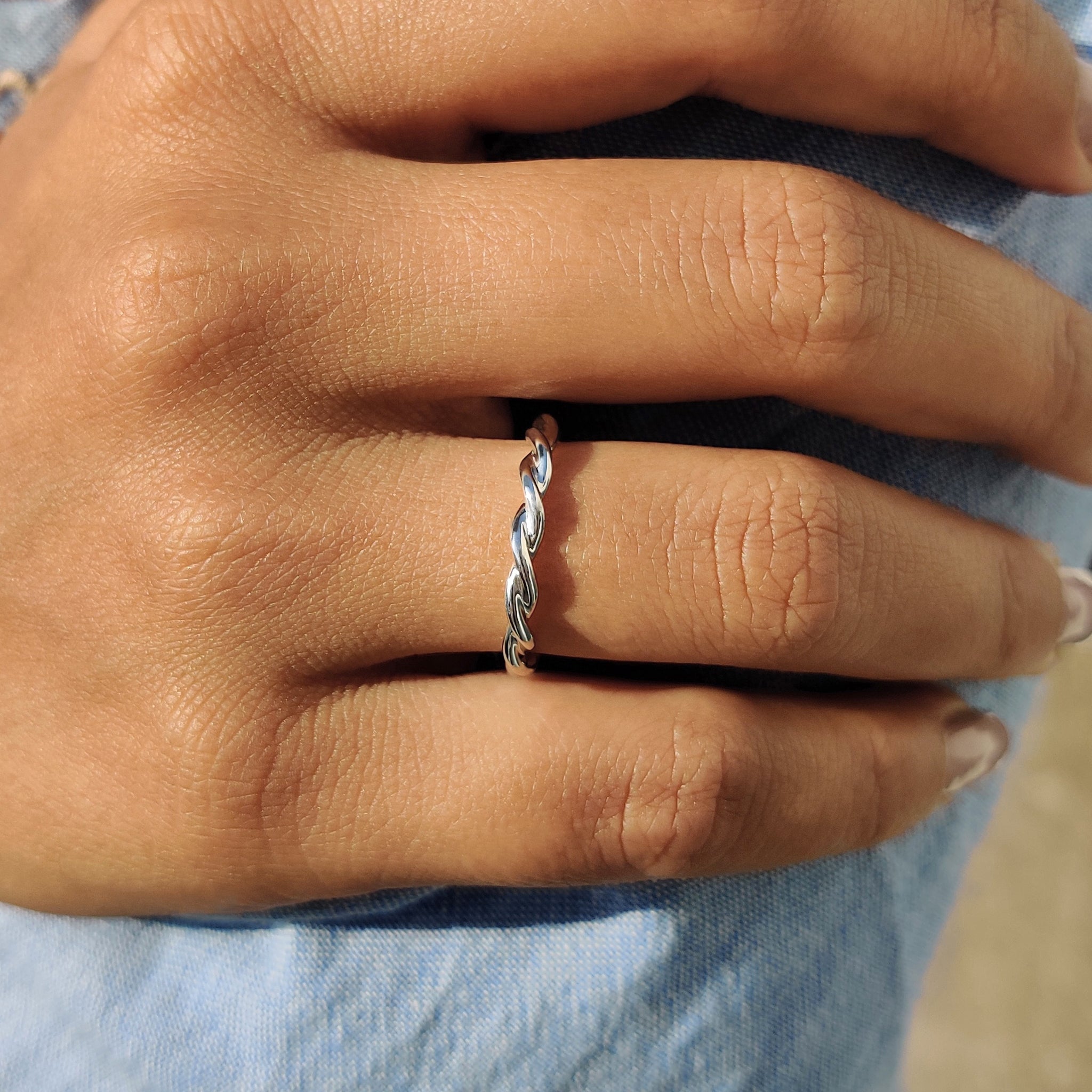 White Gold Wedding Band – Twisted Style Main image
