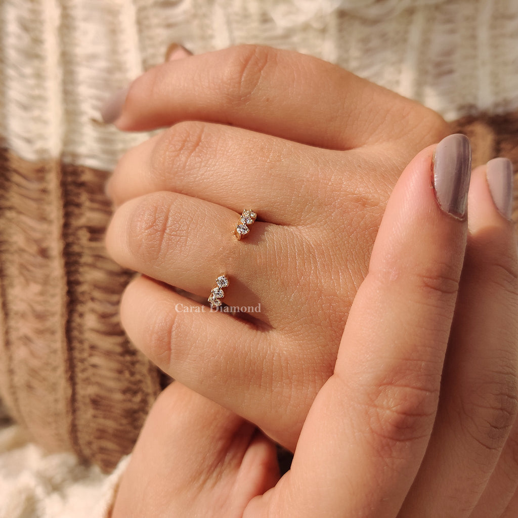 Round Cut Moissanite Open Gap Band