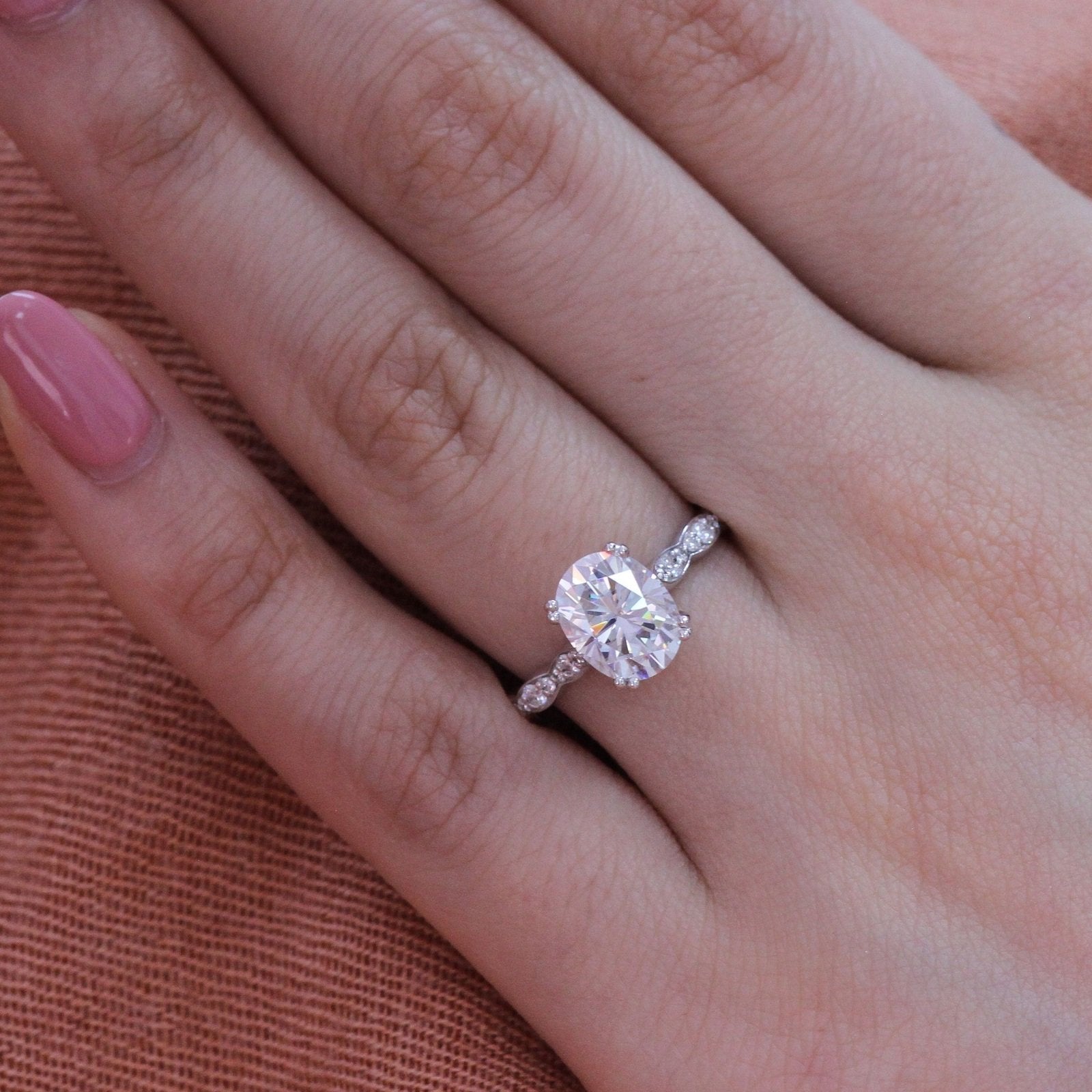 2.0 CT Oval Cut Moissanite Vintage Style Engagement Ring