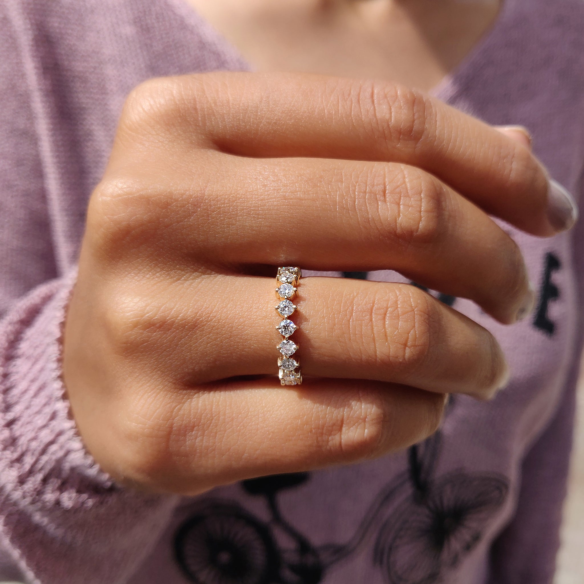 Round Cut With Yellow Gold Wedding Band