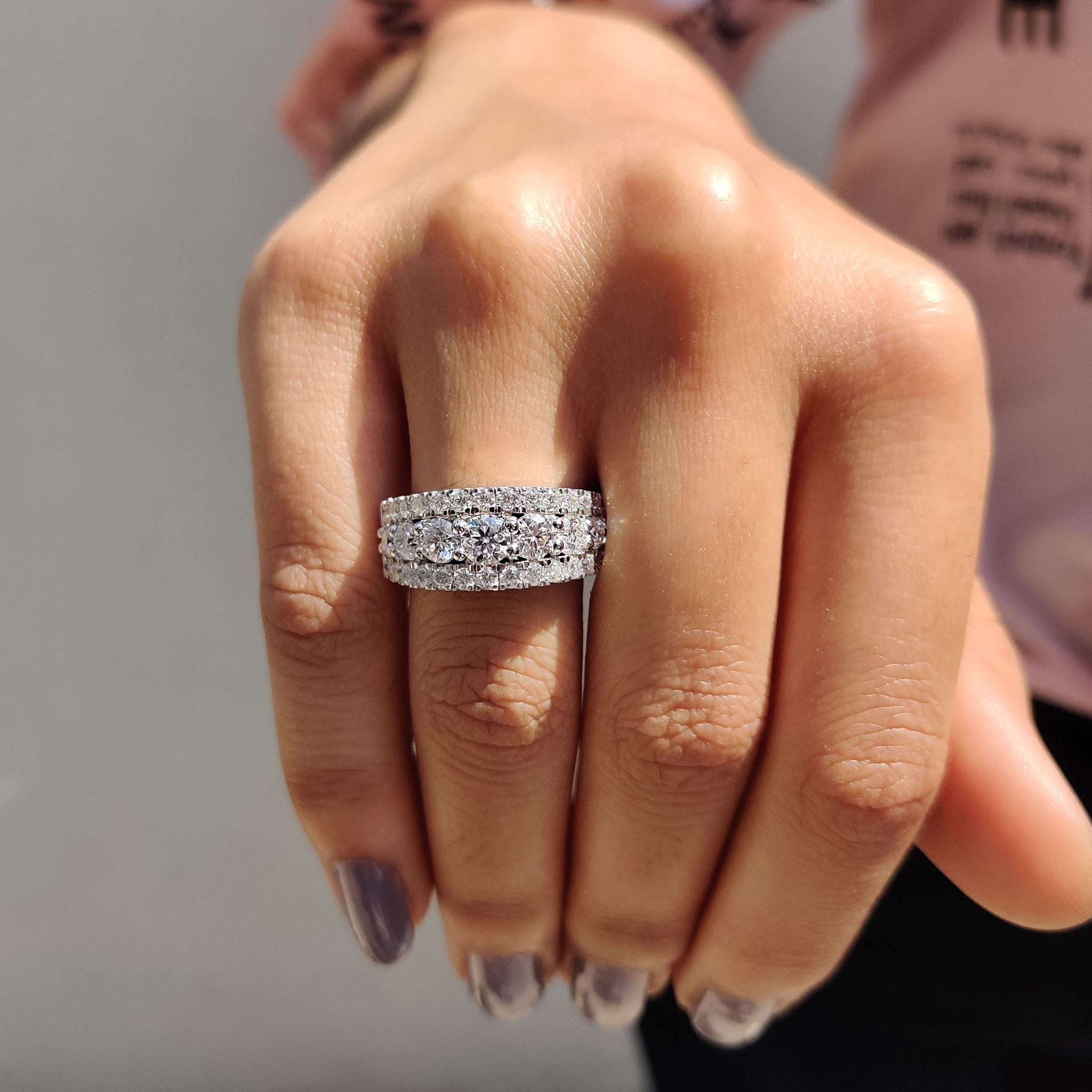half eternity band In Round Cut Stone