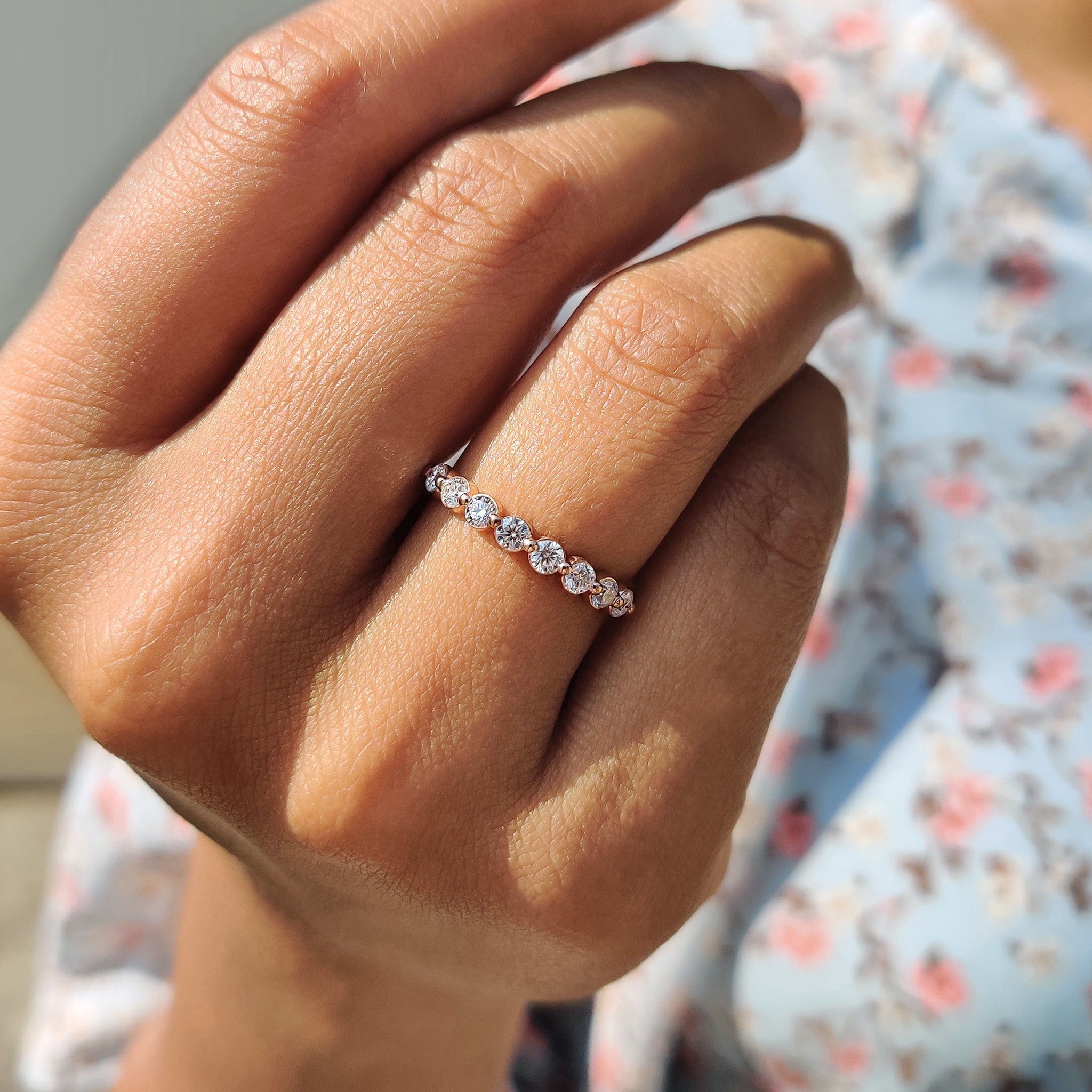 Half Eternity Band In Round Cut style Imagen principal del producto