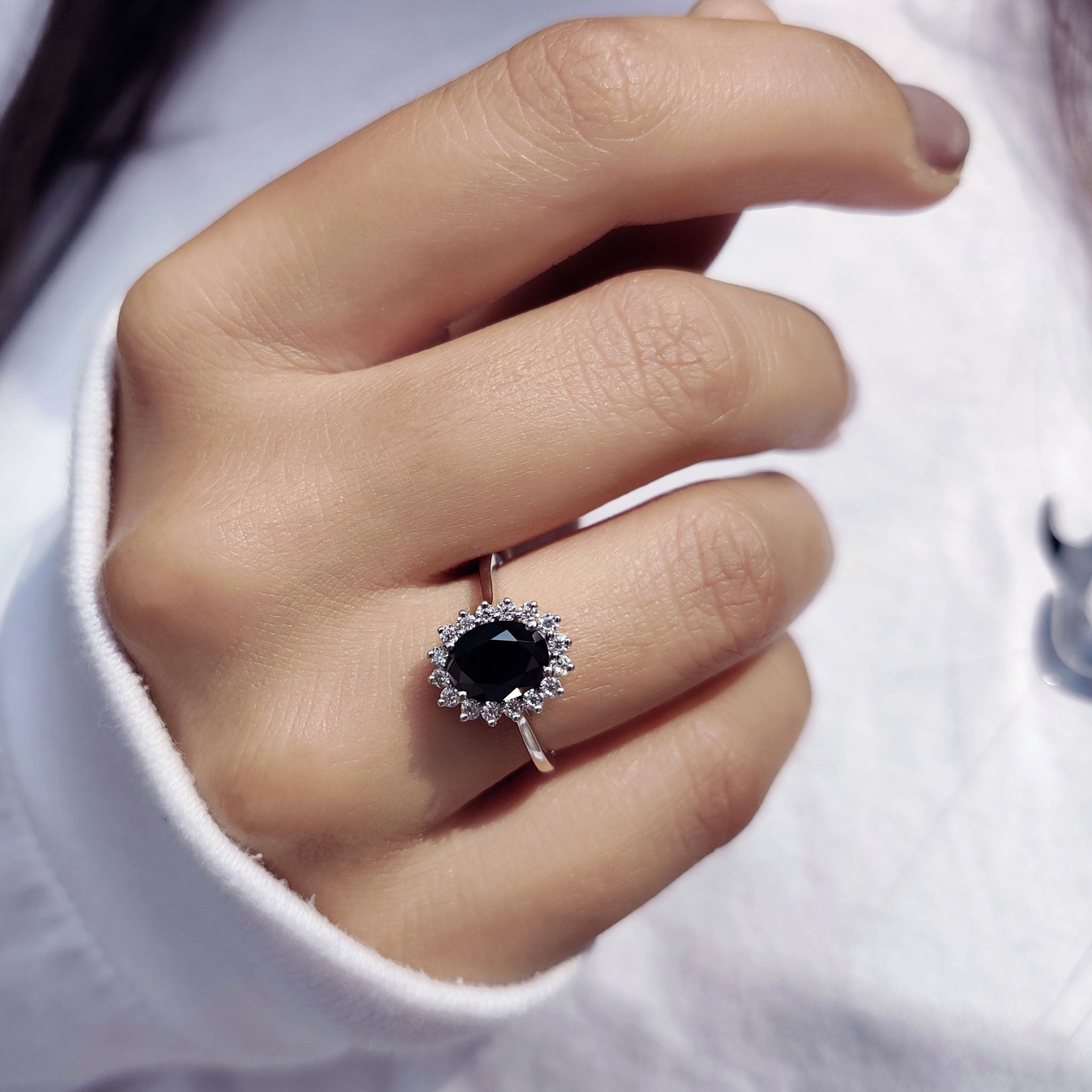 Tapered Shank Black Oval Engagement Ring Secondary image