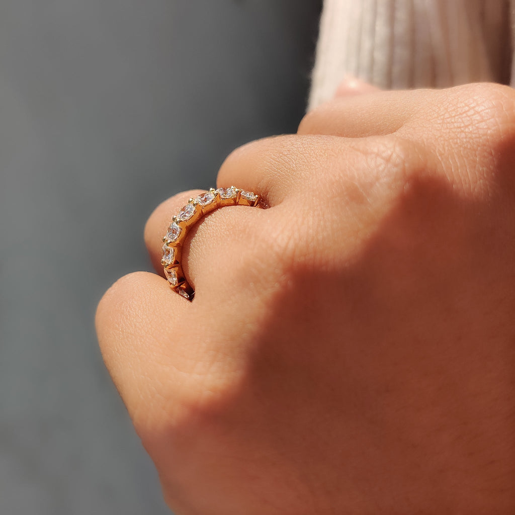 Diamond Half Eternity Band In Round Cut