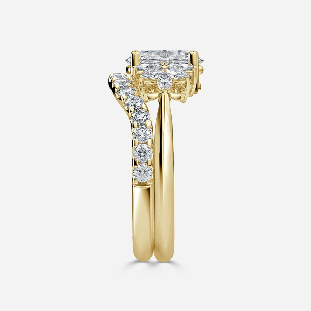 1.0 CT Oval Cut Moissanite Cluster Bridal Ring Set
