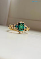 Arwen green Emerald parti lab grown engagement ring - DisneyValley