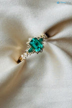 Arwen green Emerald parti lab grown engagement ring - DisneyValley