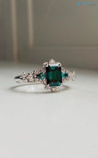 Arwen green Emerald parti lab grown engagement ring - DisneyValley