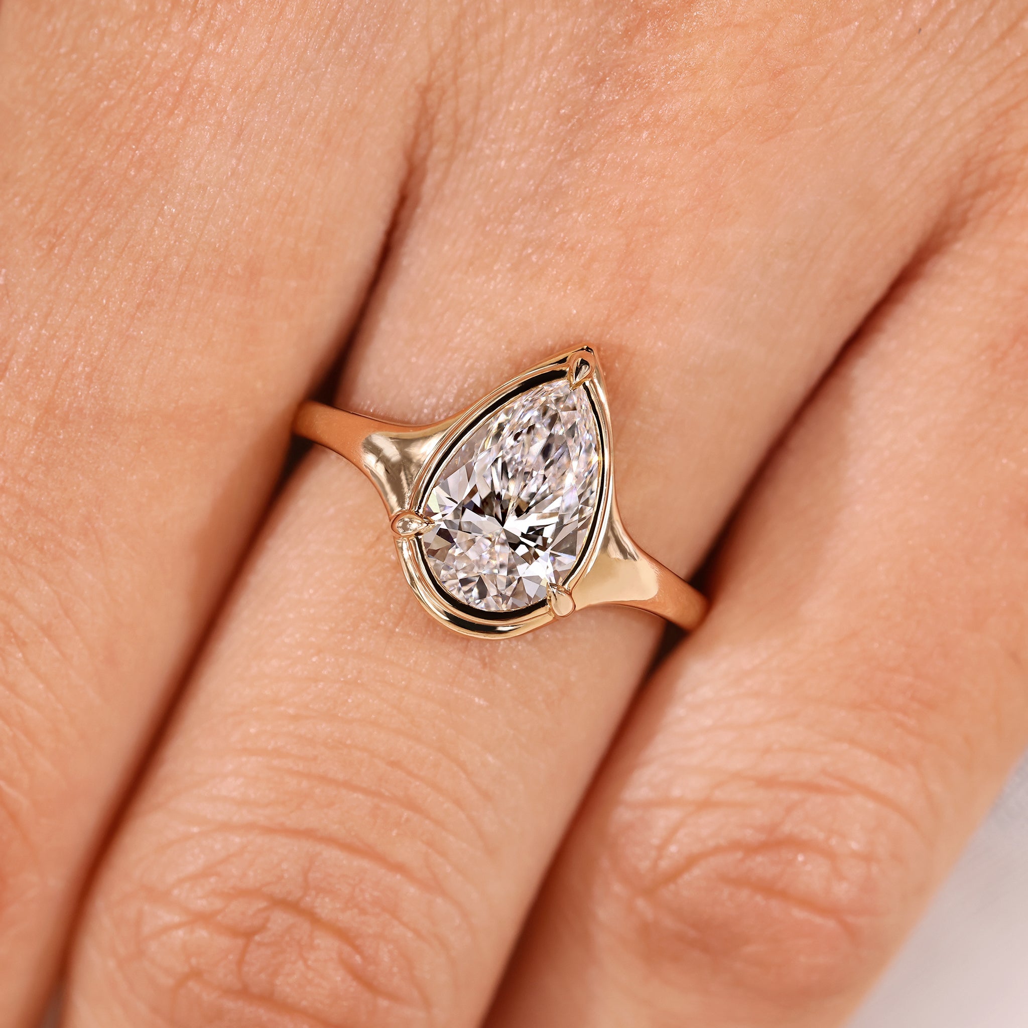 Pear Diamond Engagement Ring Design