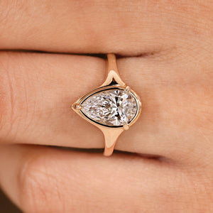 Pear Diamond Engagement Ring Design