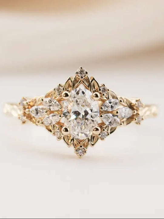 Briar rose starlight oval center Whimsical gold engagement ring - DisneyValley