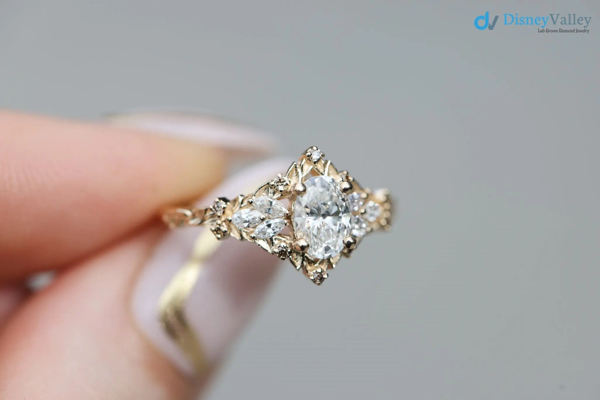 Briar rose starlight oval center Whimsical gold engagement ring - DisneyValley