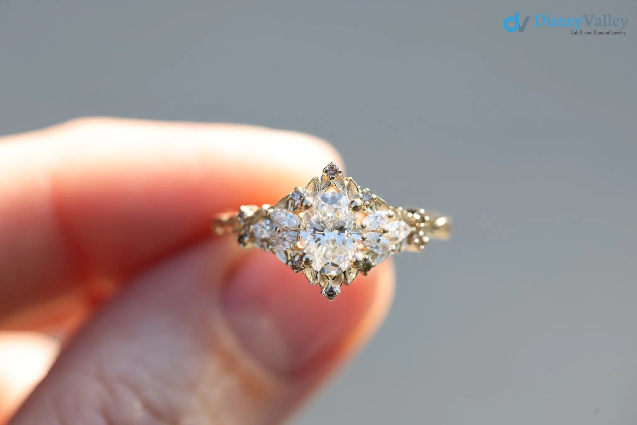 Briar rose starlight oval center Whimsical gold engagement ring - DisneyValley