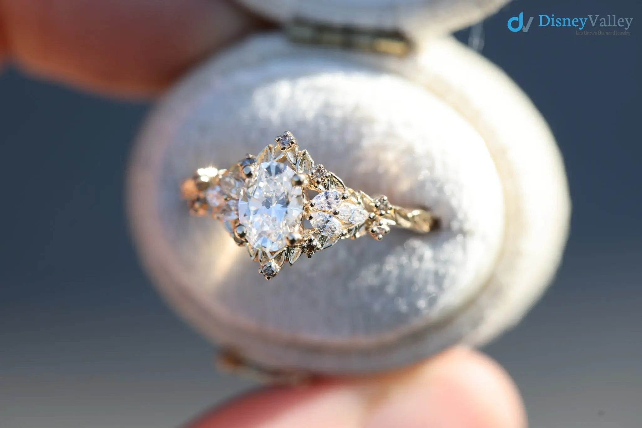 Briar rose starlight oval center Whimsical gold engagement ring - DisneyValley