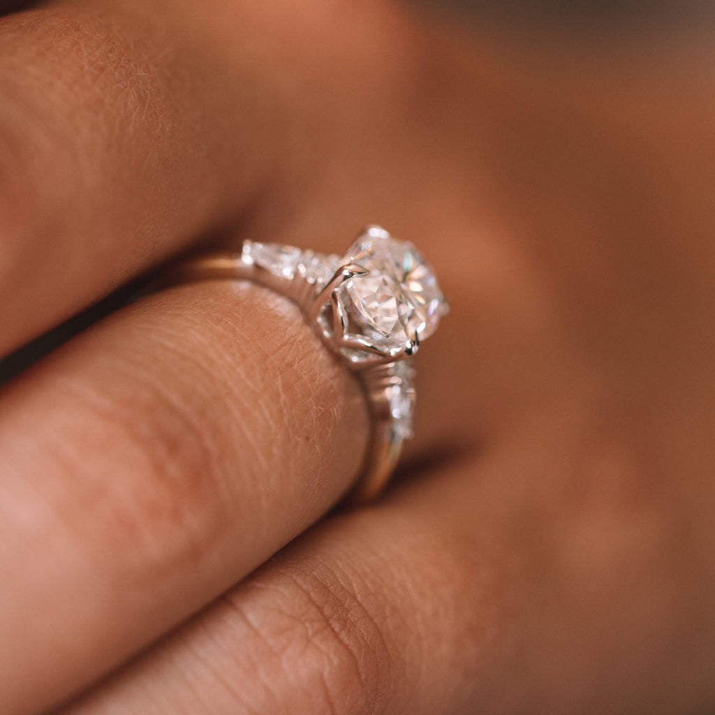 2.05 CT Oval Cut Moissanite Three Stone Engagement Ring