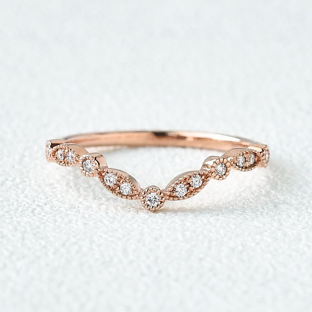 0.20CTW Round Brilliant Curved Vintage Style Moissanite Wedding Band