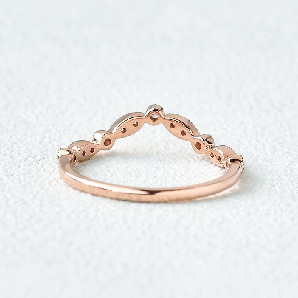 0.20CTW Round Brilliant Curved Vintage Style Moissanite Wedding Band