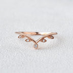 Round Brilliant Cut Curved Vintage Style Wedding Band