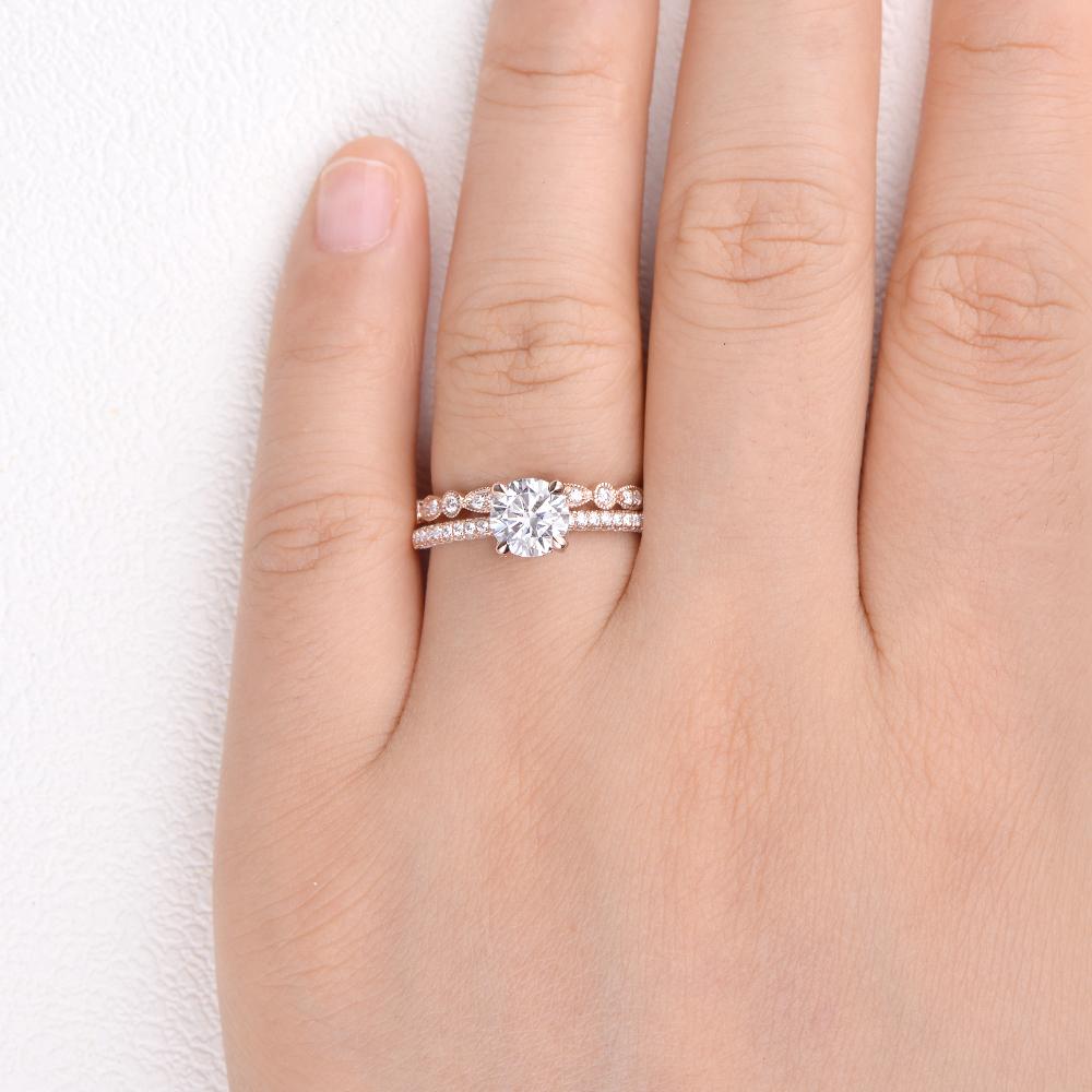 1.28CT Round Brilliant Cut Moissanite Solitaire Bridal Ring Set