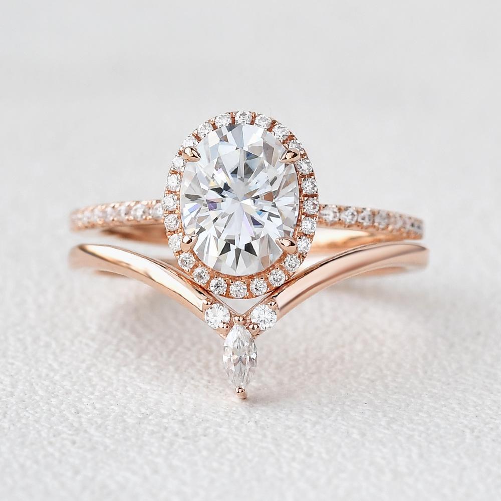 2.54CT Oval Cut Moissanite Halo Bridal Ring Set