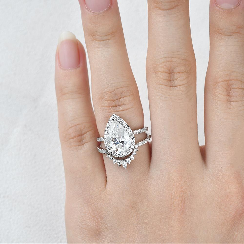 3.44CT Pear Cut Moissanite Halo Bridal Ring Set