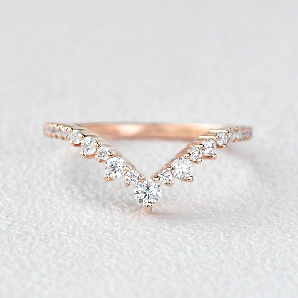 0.25 CT Round Curved Moissanite Wedding Band