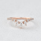 0.40CTW Round Brilliant & Pear Cut Curved Vintage Style Wedding Band
