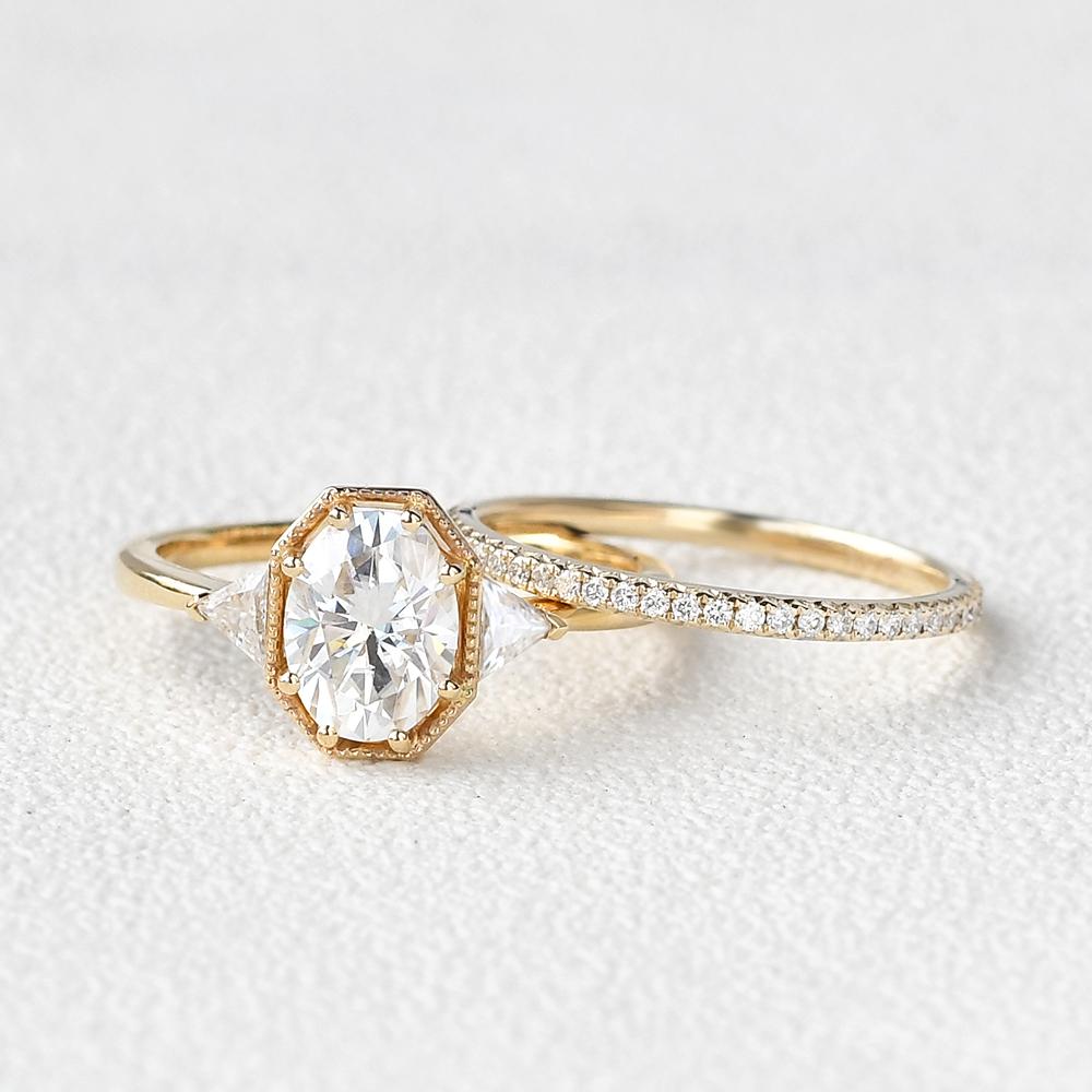 2.54CT Oval Cut Moissanite 3 Stones Bridal Ring Set