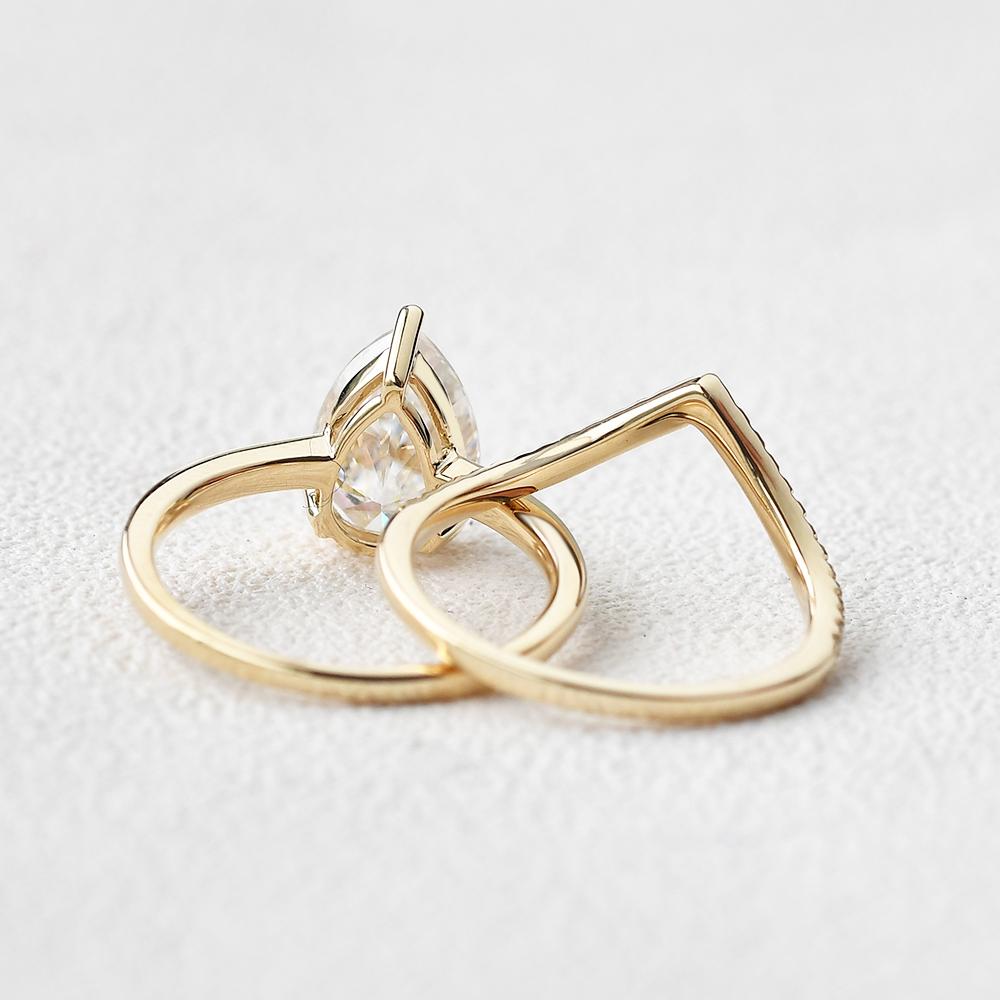 1.80CT Pear Moissanite Solitaire Bridal Ring Set