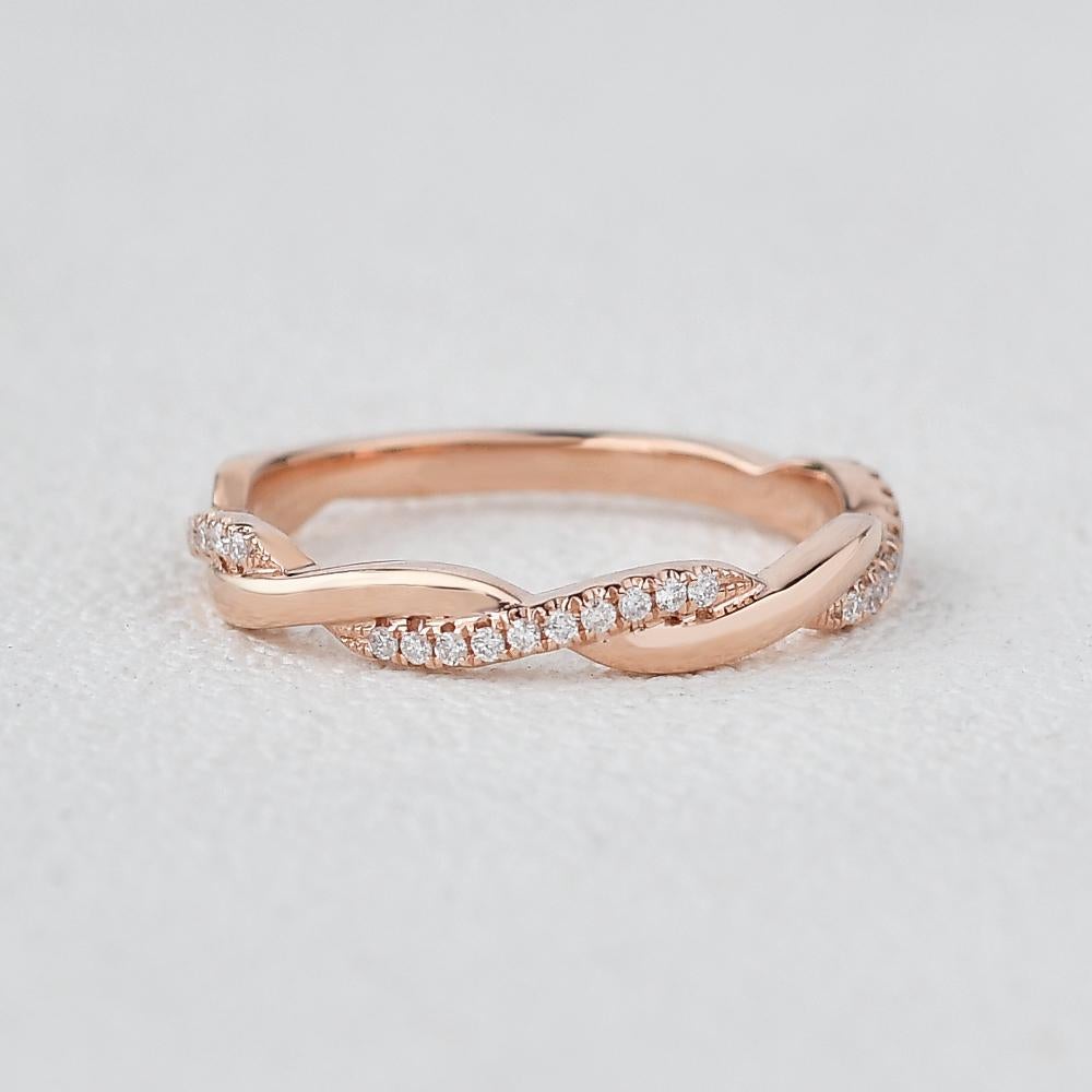 0.25 TCW Round Brilliant Cut Infinity Shank Unique Wedding Band