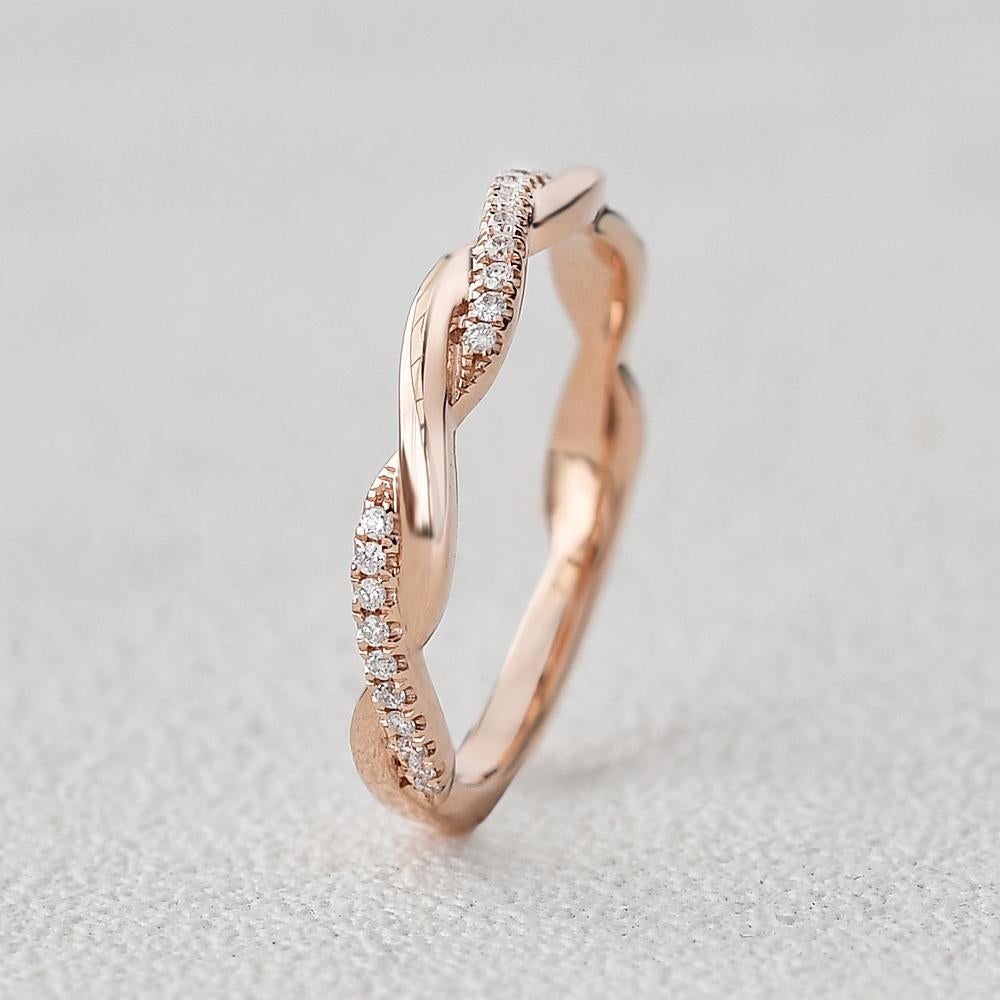 0.25 TCW Round Brilliant Cut Infinity Shank Unique Wedding Band