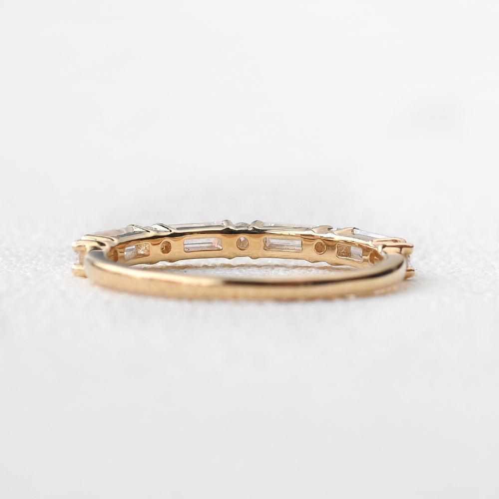 0.24 CT Round And Baguette Cut Alternative Moissanite Wedding Band