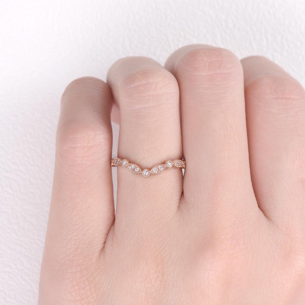 0.20CTW Round Brilliant Curved Vintage Style Moissanite Wedding Band