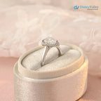 Birnenförmiger Moissanit-Halo-Verlobungsring