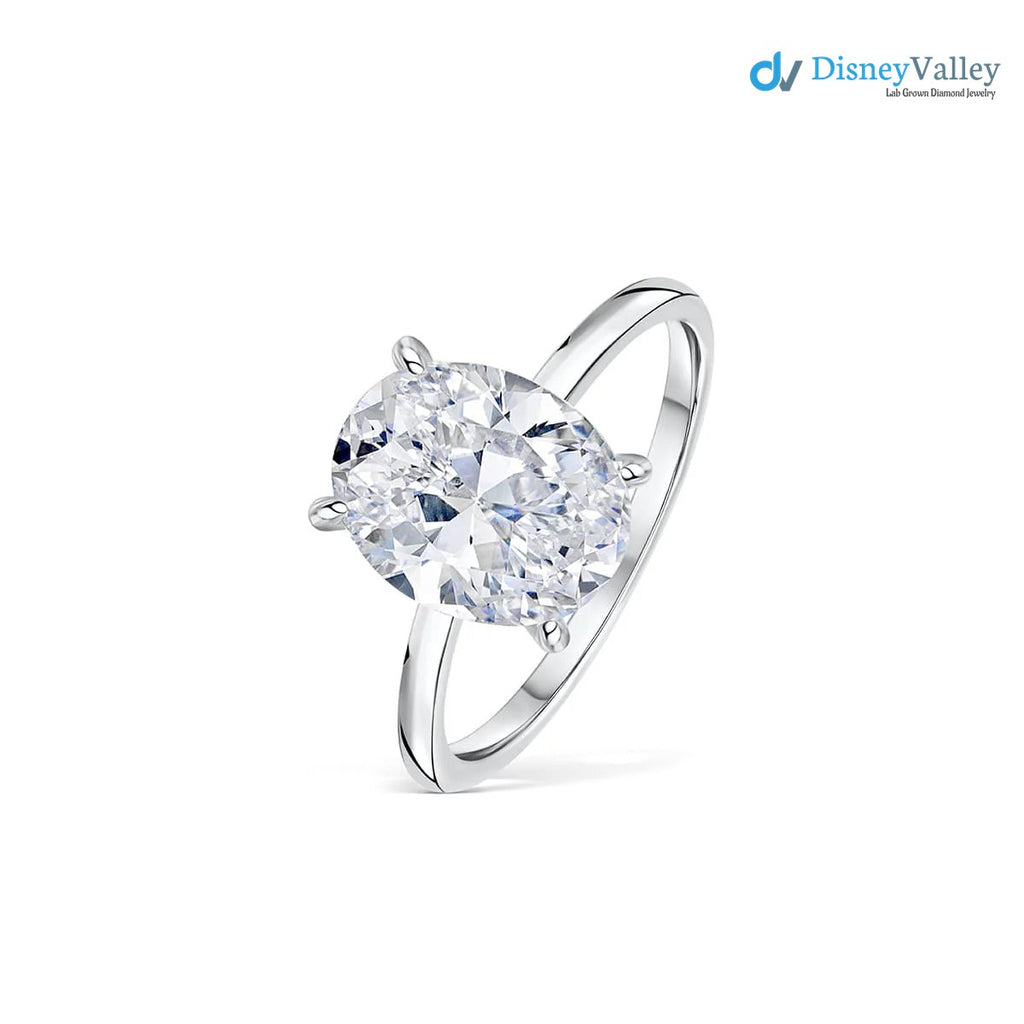 Anillo de compromiso con halo oculto de moissanita ovalada